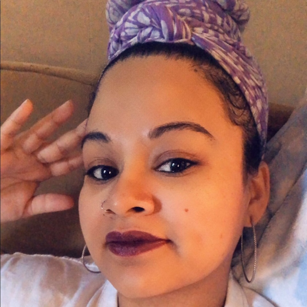 Meet your Posher, Erika